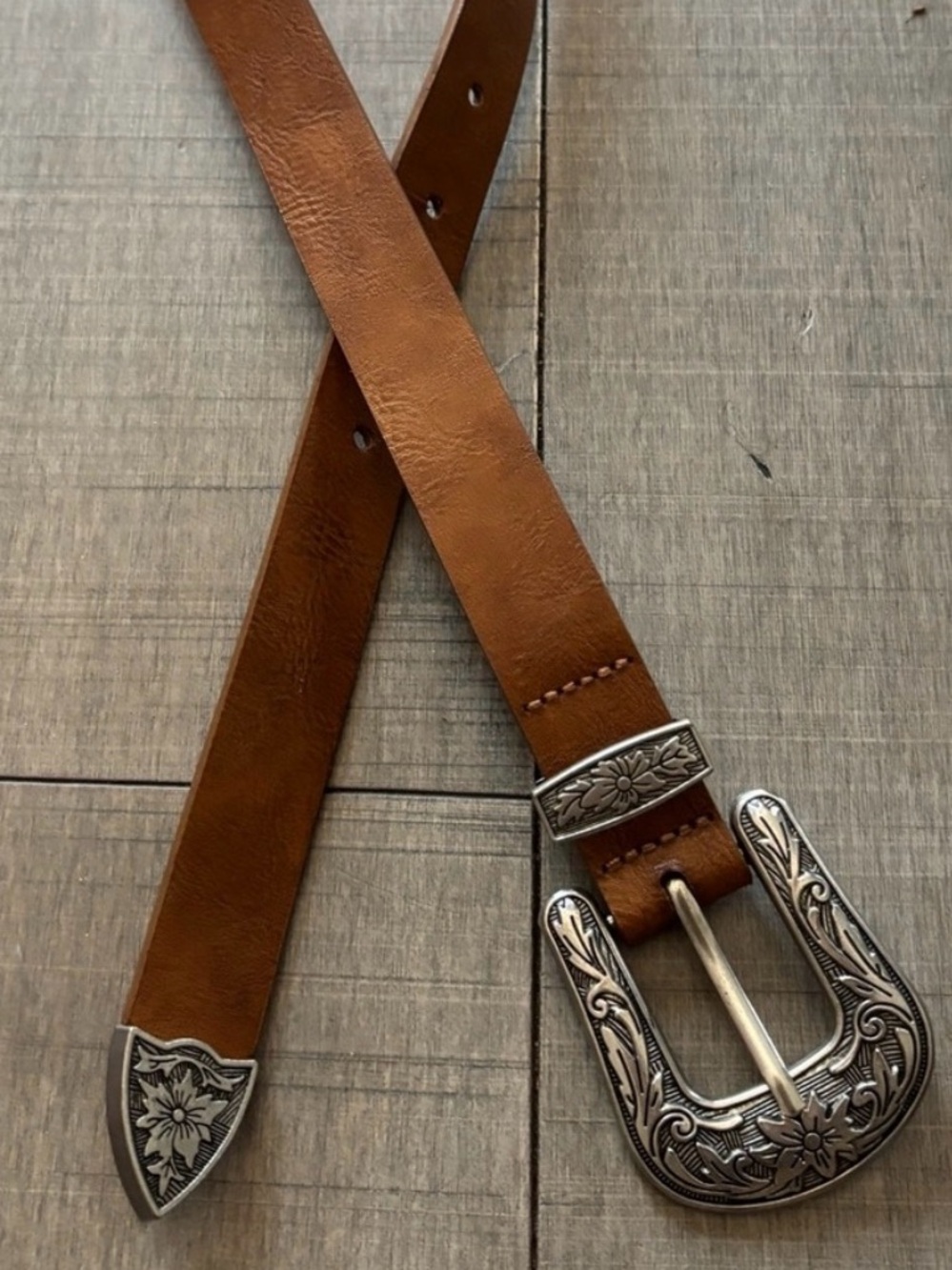 ♠️5/$25♠️Classic Brown Belt with Cowgirl Style Silver Detailing